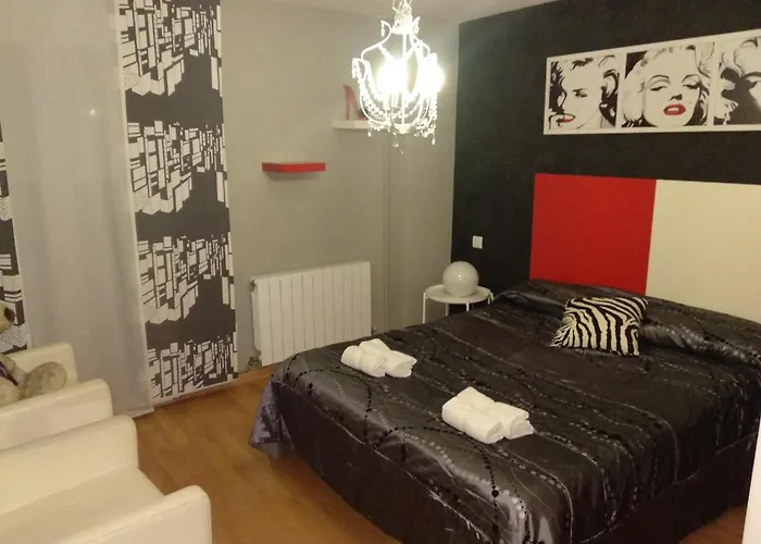 Lägenhet Agustina De Aragon Zaragoza